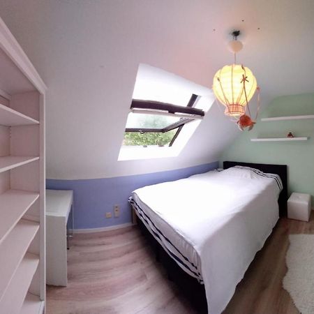 Les Prussiens Hotell Wavre Exteriör bild