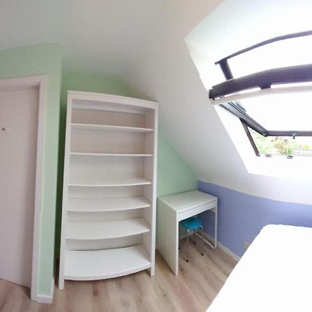 Les Prussiens Hotell Wavre Exteriör bild