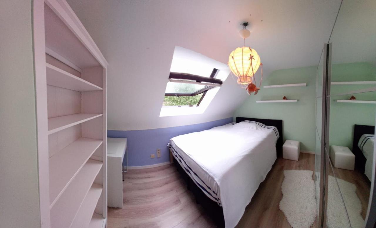 Les Prussiens Hotell Wavre Exteriör bild