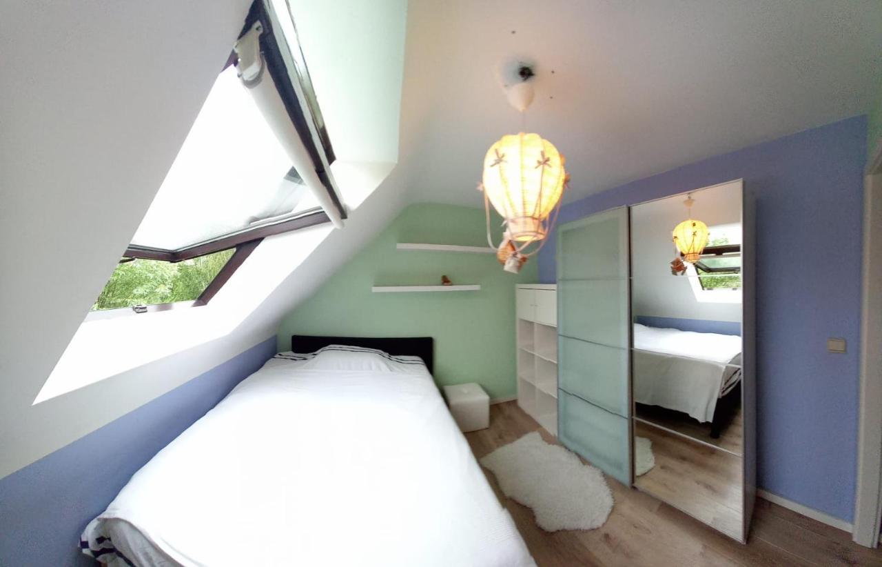 Les Prussiens Hotell Wavre Exteriör bild