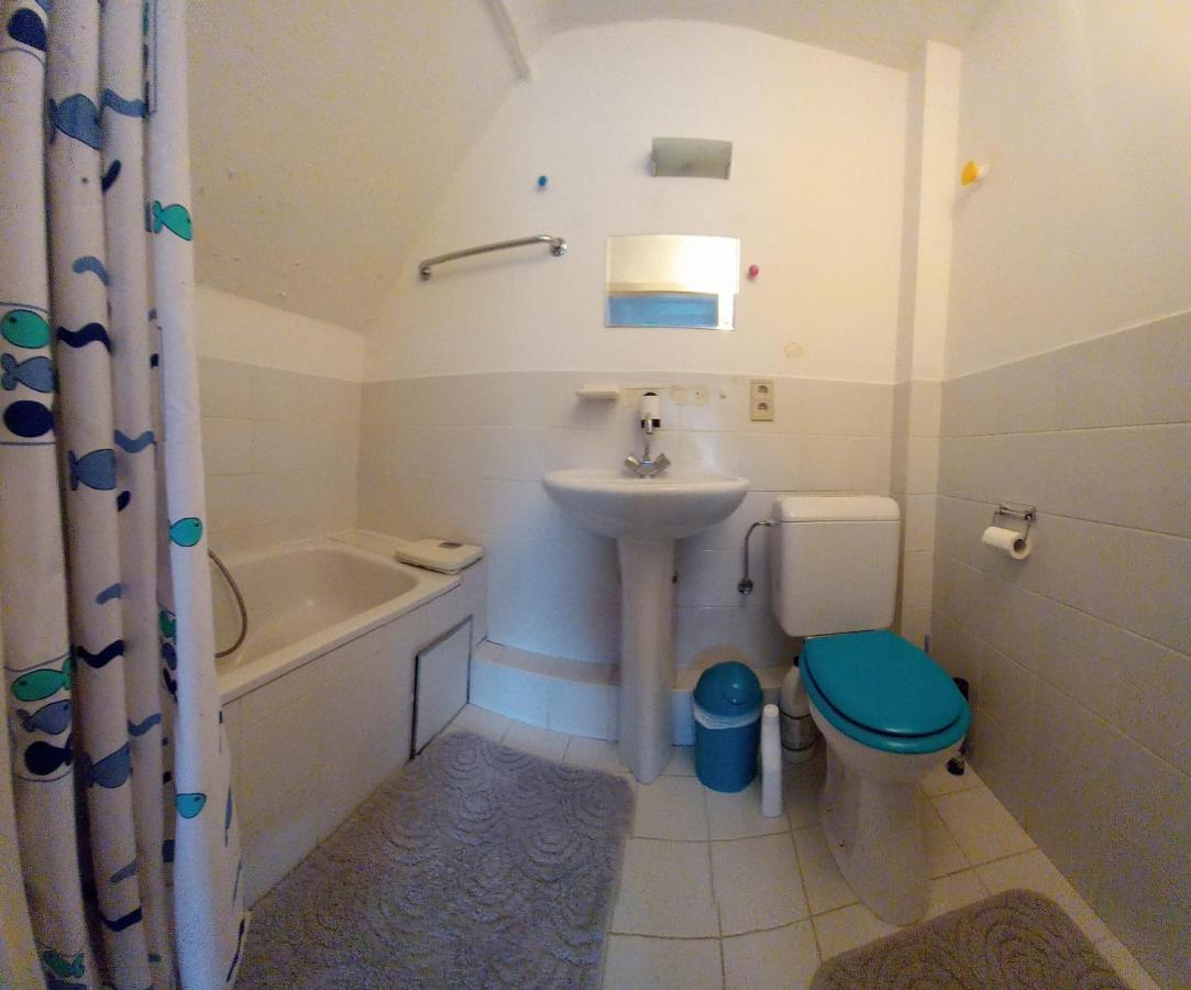 Les Prussiens Hotell Wavre Exteriör bild